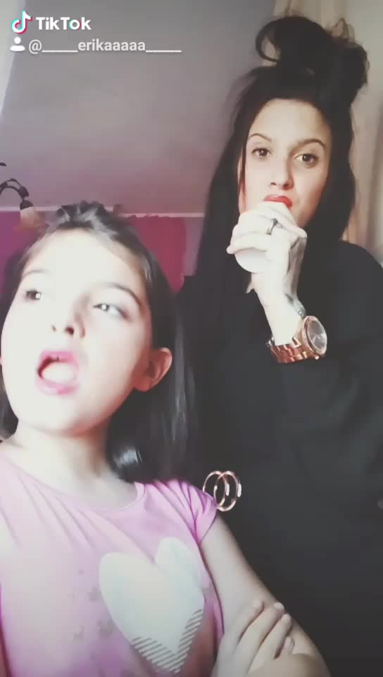 @__erika__ciko__