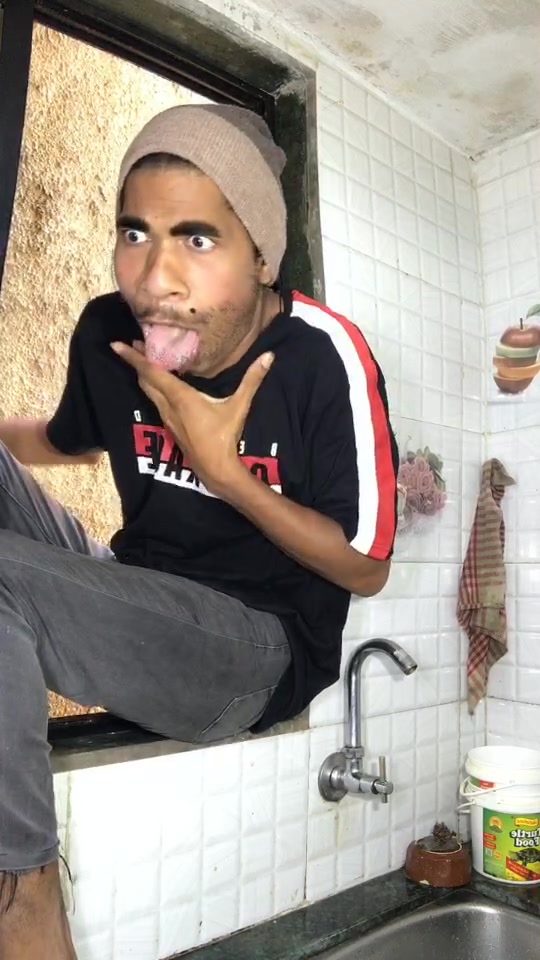 @funnyboy___