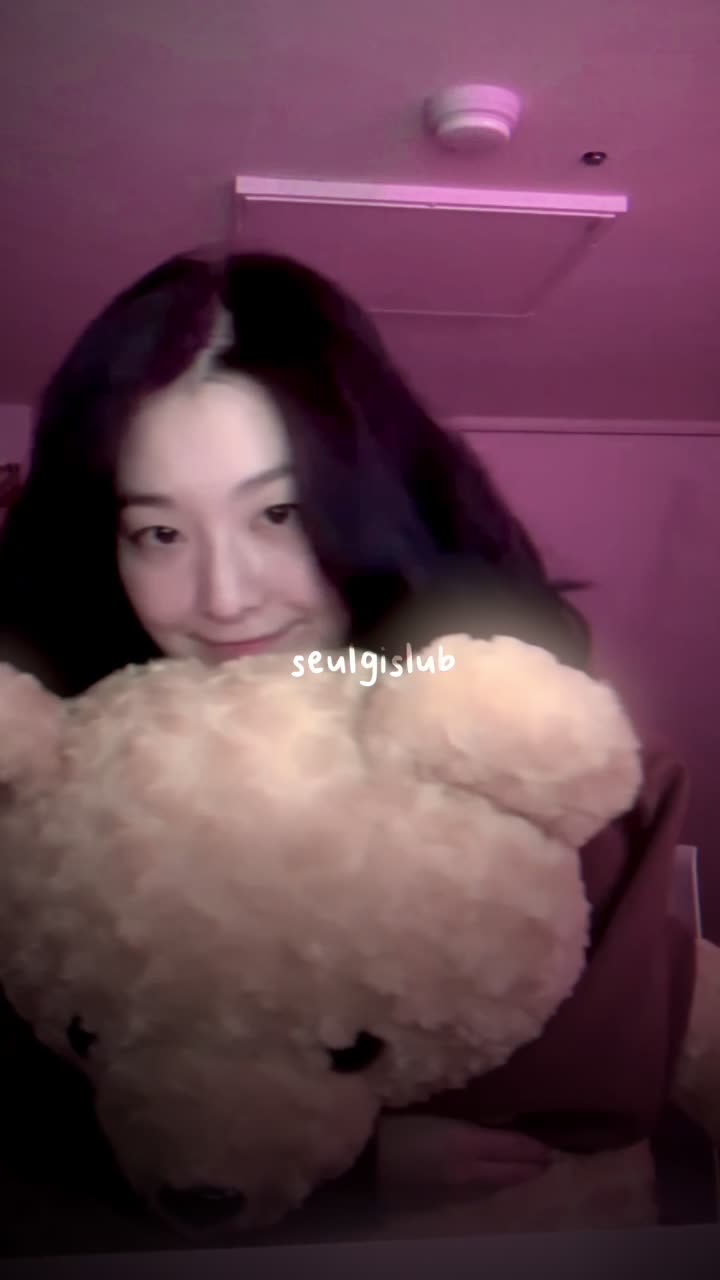@seulgis used tissue 😔🤚