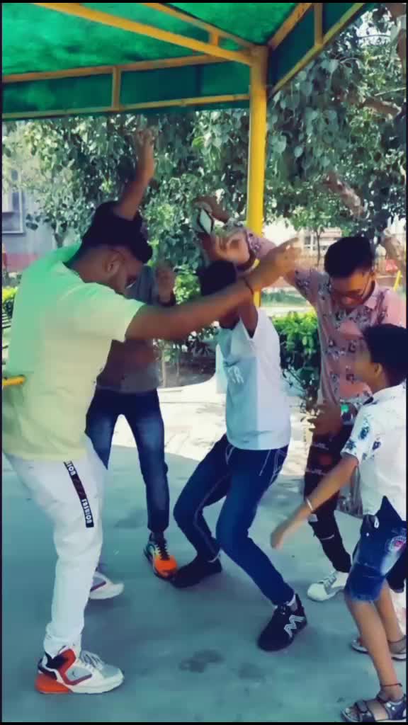 @💪--BLÃÇK__VÏRU$--💪