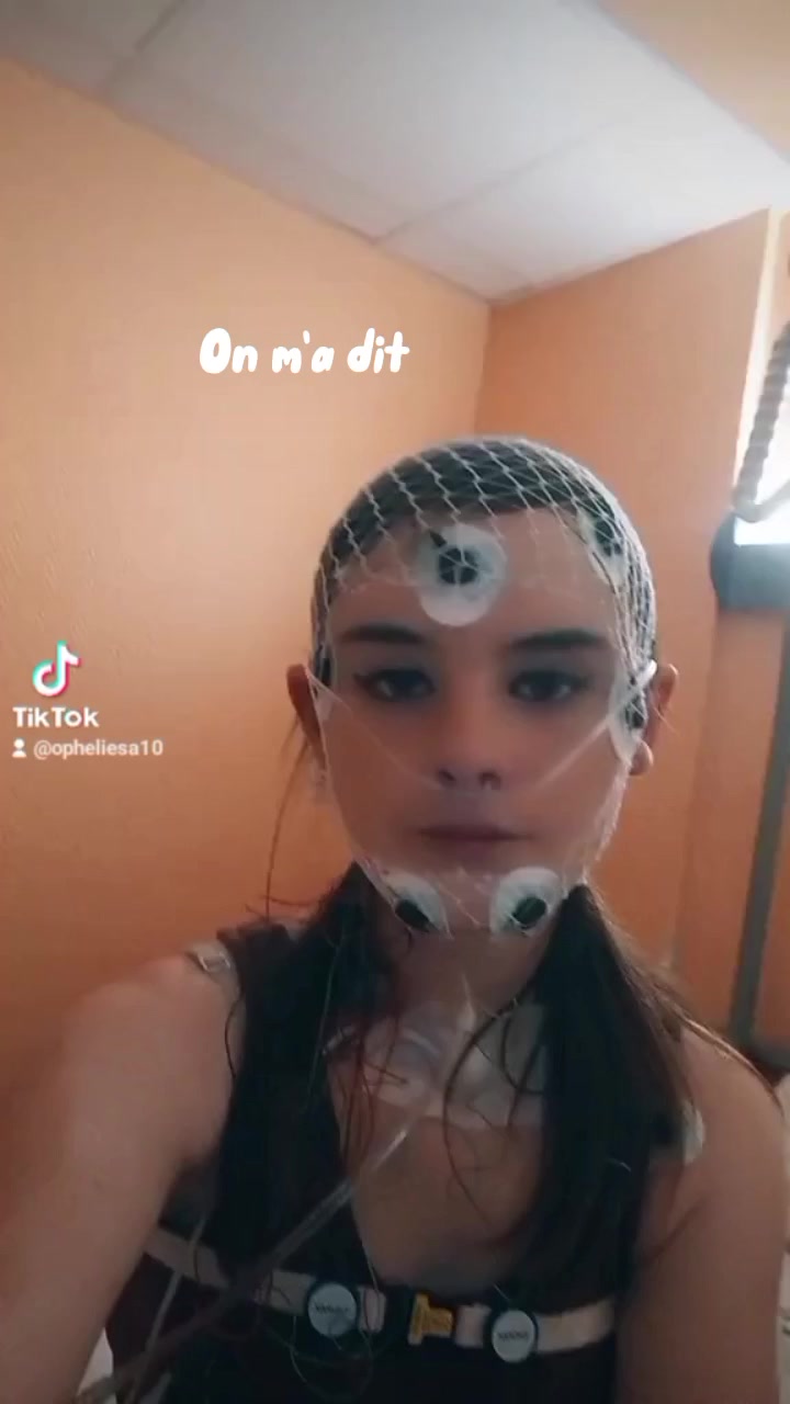 @ophelie101125