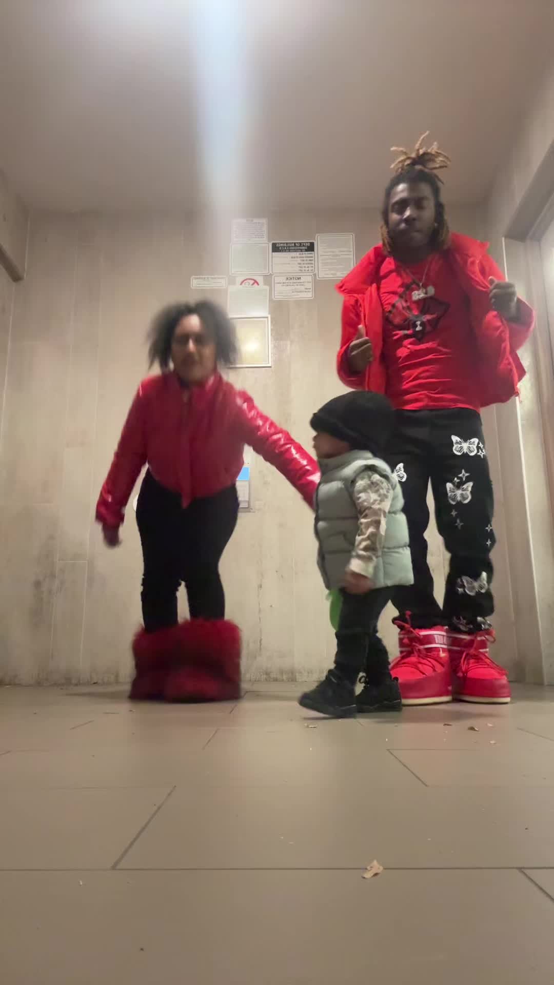 @✨❤️YALL FAMOUS FAMILY 💙✨