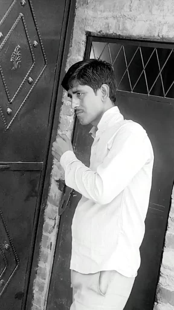 @Lavit