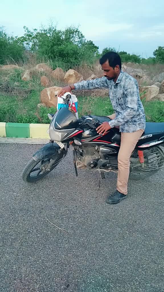 @MTR_ manyam tarakha sriram