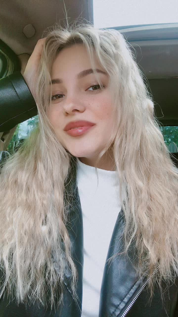 @Lykmeli_🦋