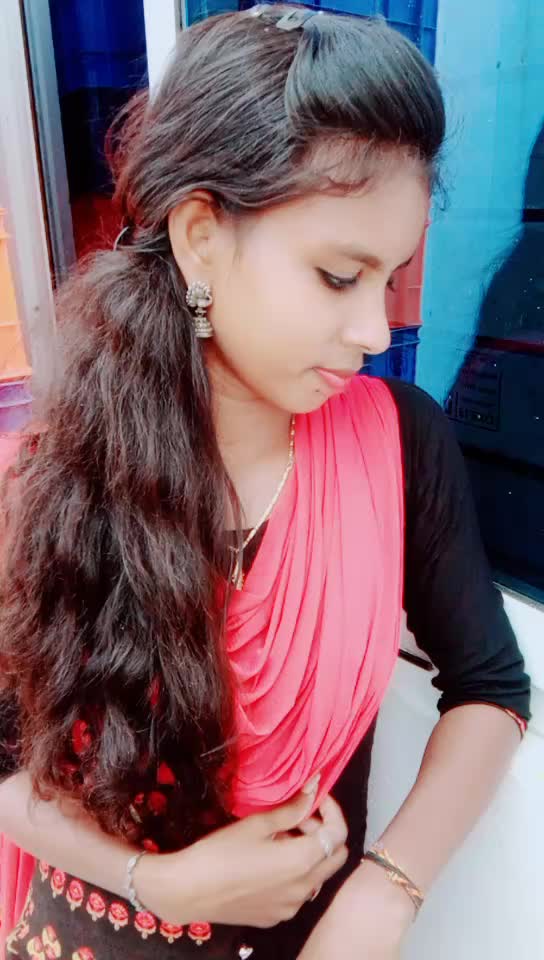 @singel ponnu soni😎