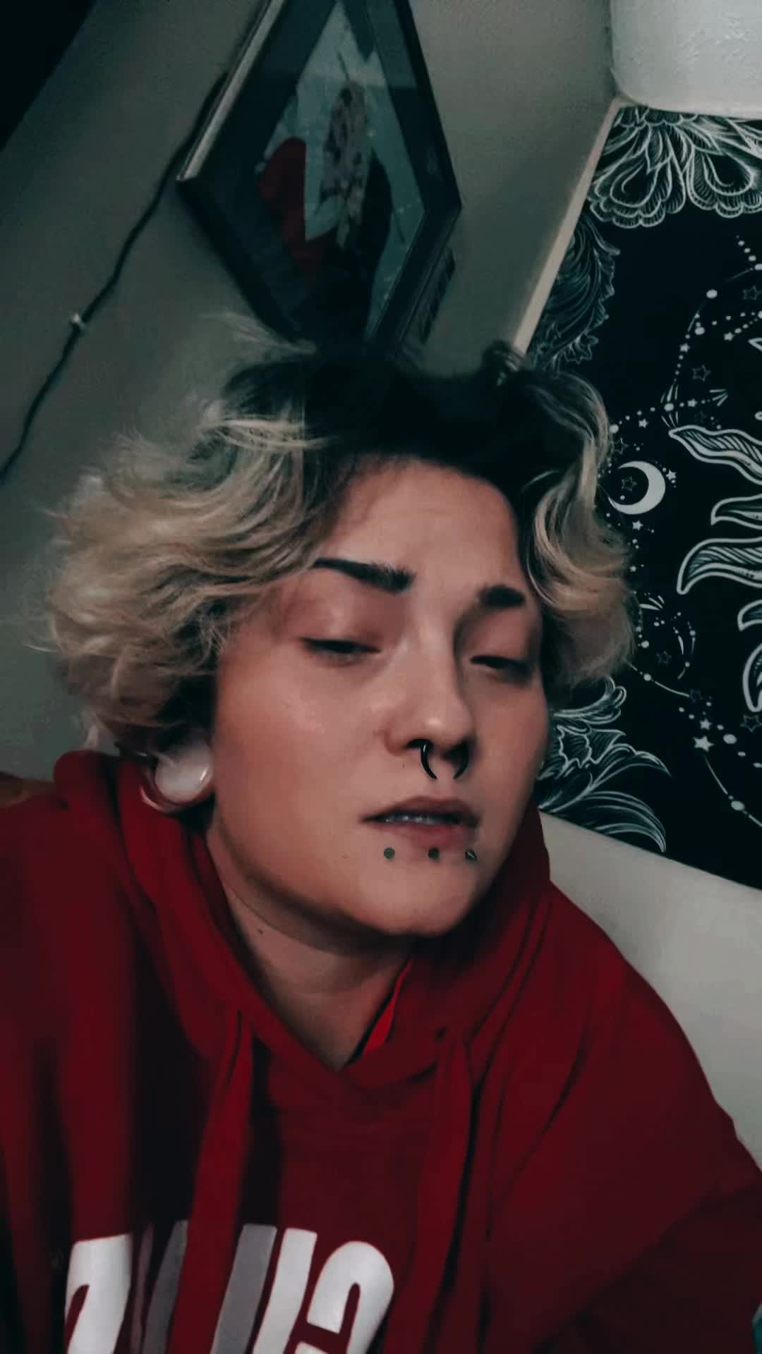 @👑