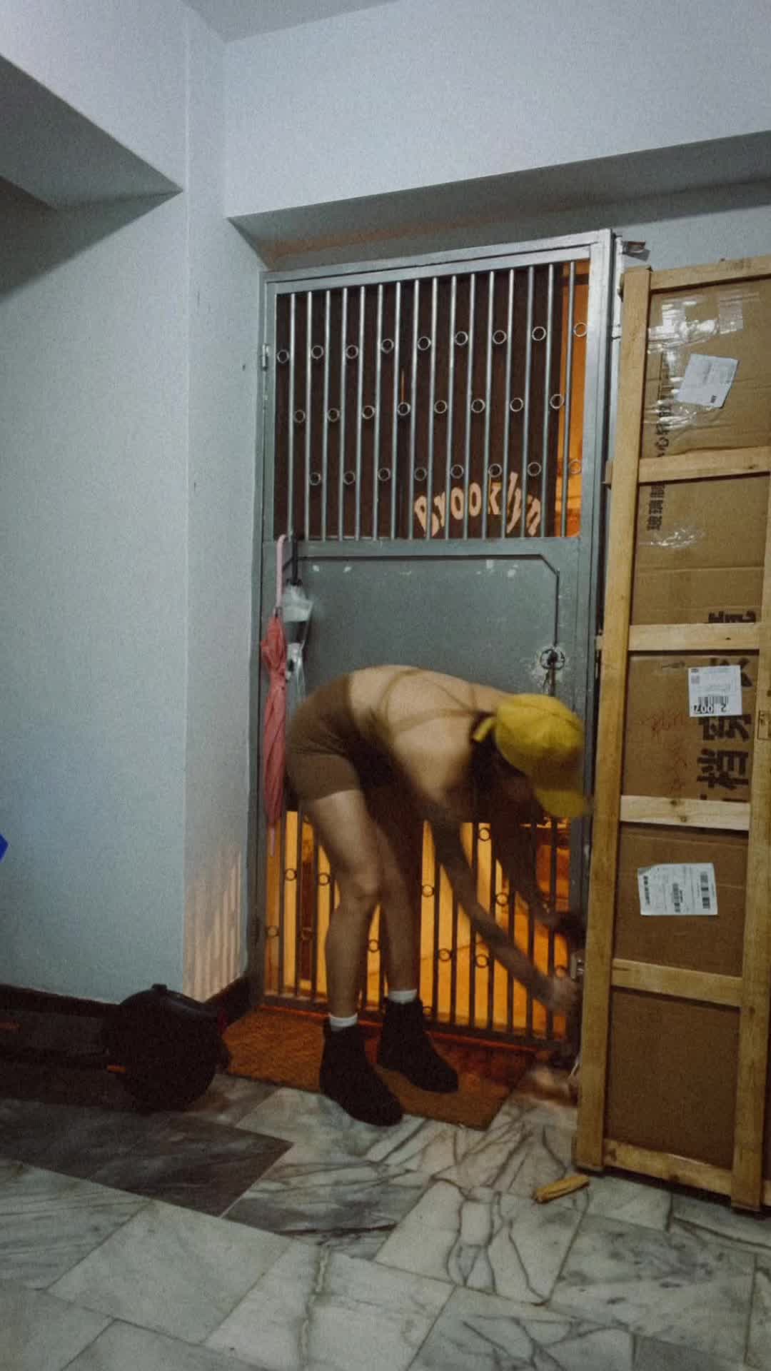 @程妡