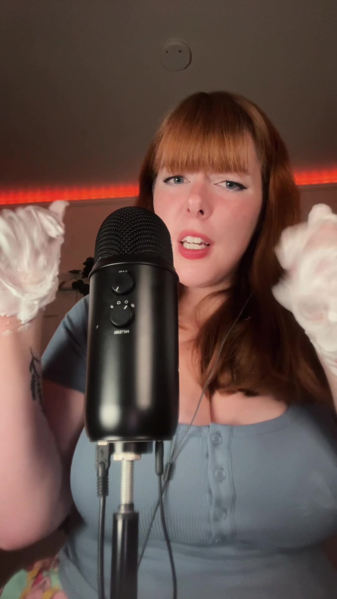 Charley Moo but ASMR (@charleymooasmr) - Urlebird