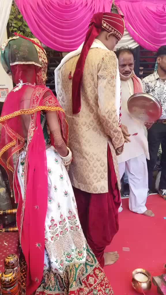 @Hitesh Solanki