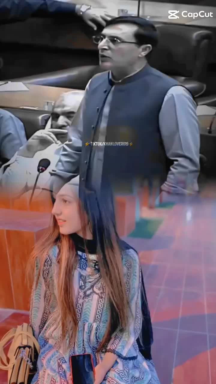 @Alina Khan