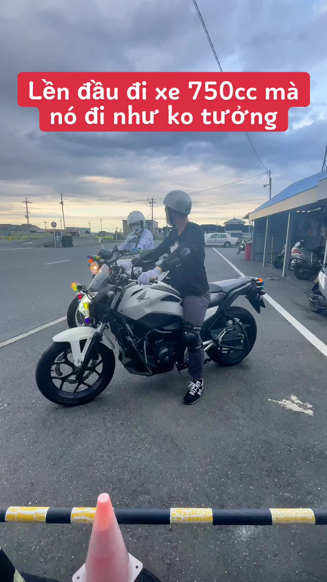@TIEN PHONG DẠY LX OSAKA