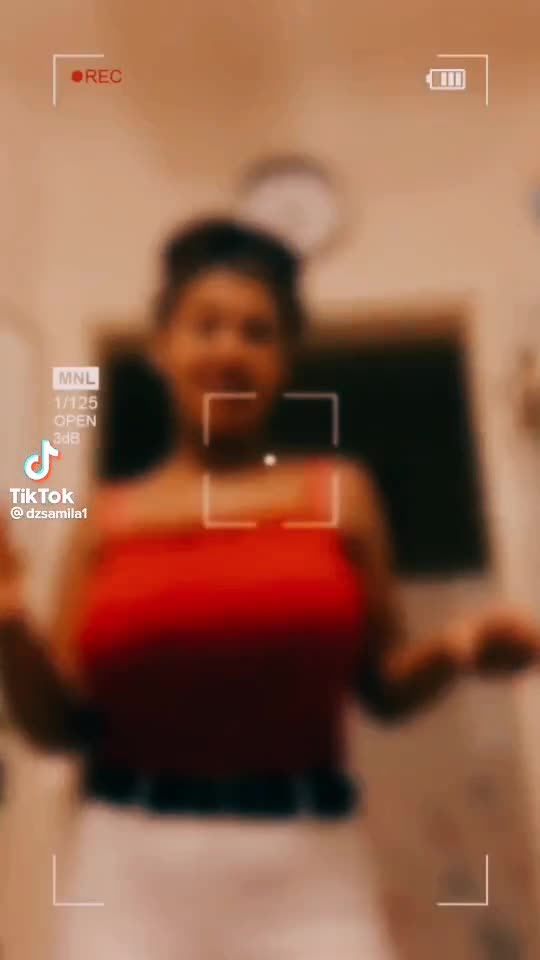 @dzsamila amira&hearts;️🖕