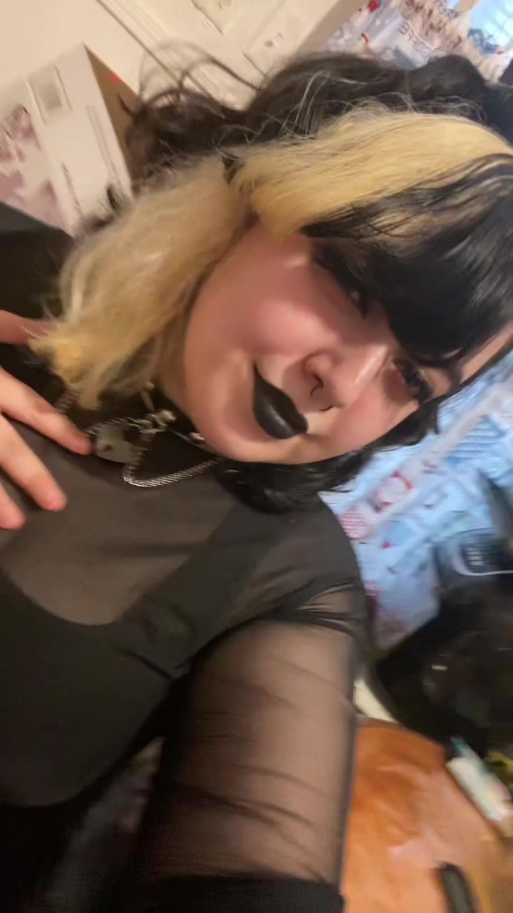 @Lady_Voke