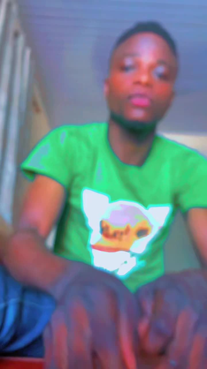 @@Celebrity presenter