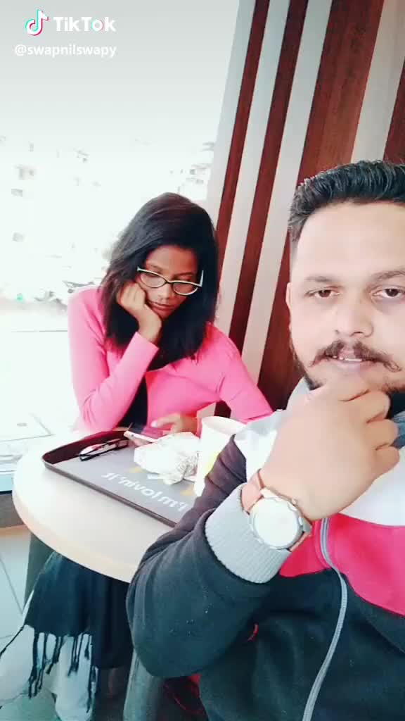 @Mumbai pune couple