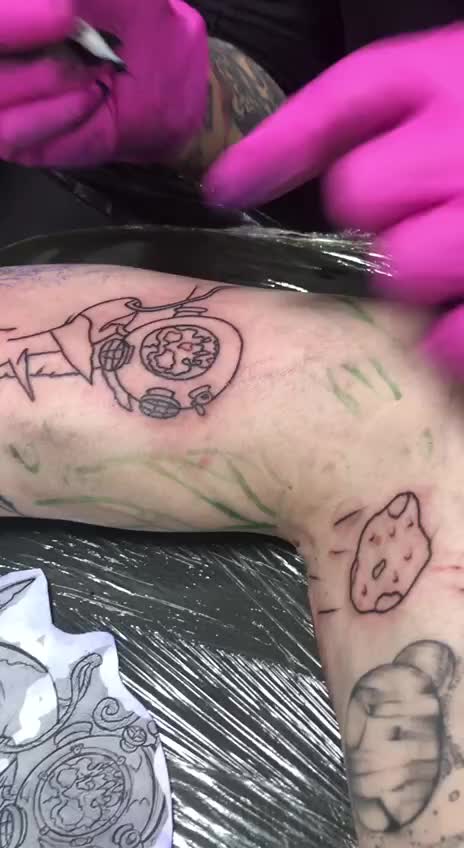 @Black Tattoo Army