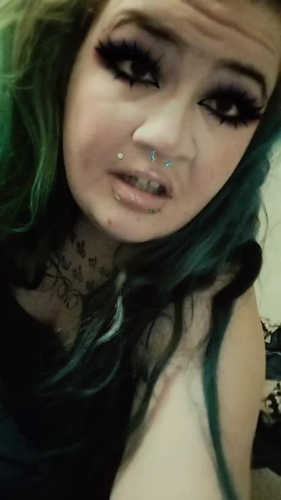 @alilwiggle