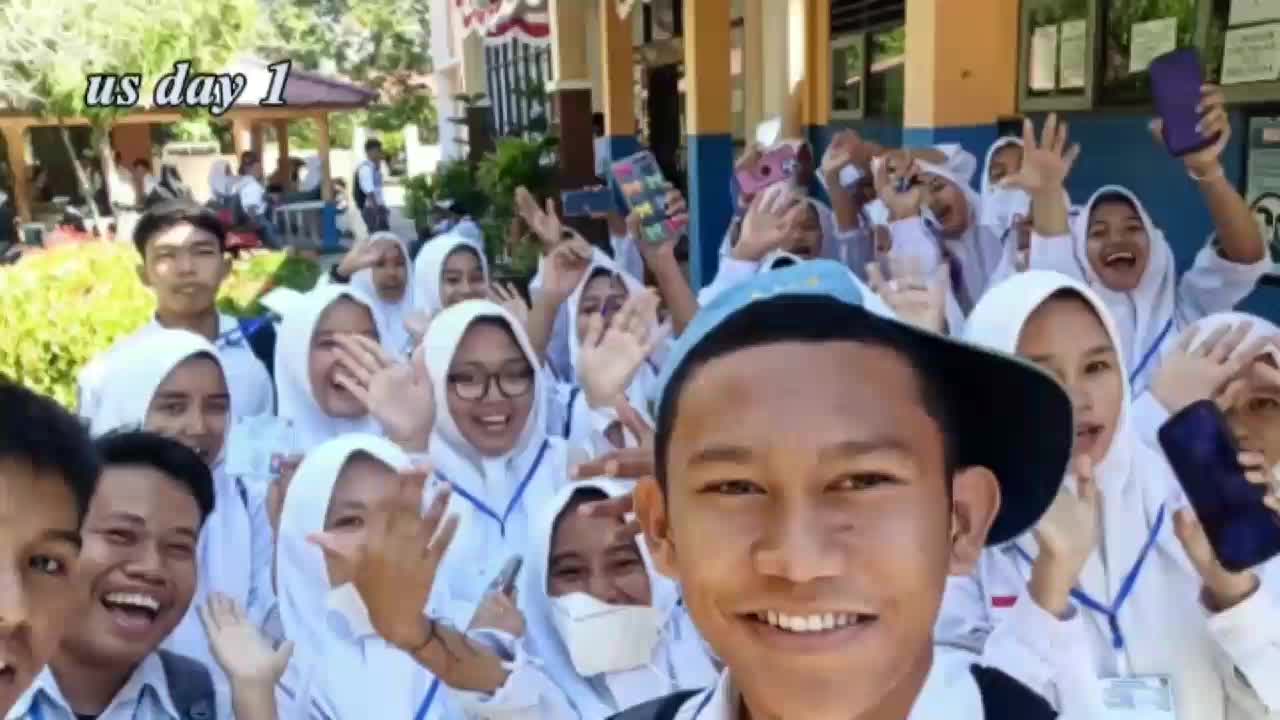 @XII MIPA 1 udh lulus