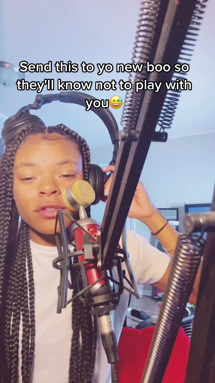 @Selebrity🐱