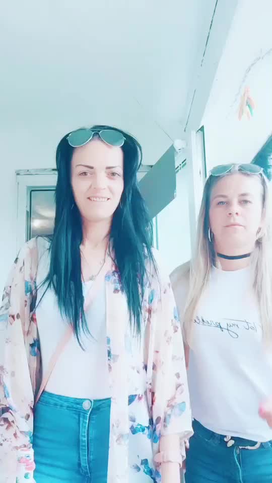 @🦄Emzy Lou🦋
