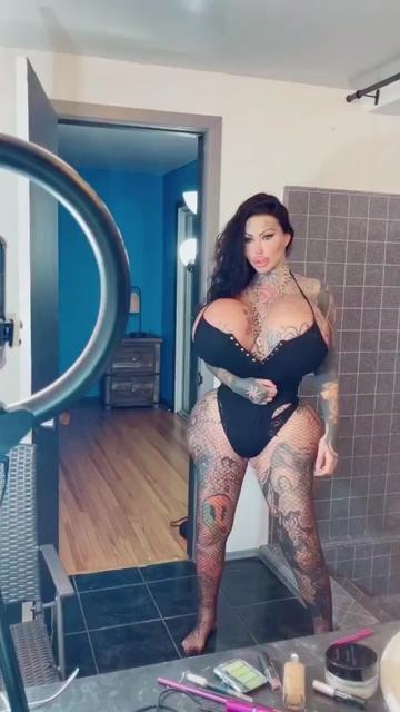 @xomarym
