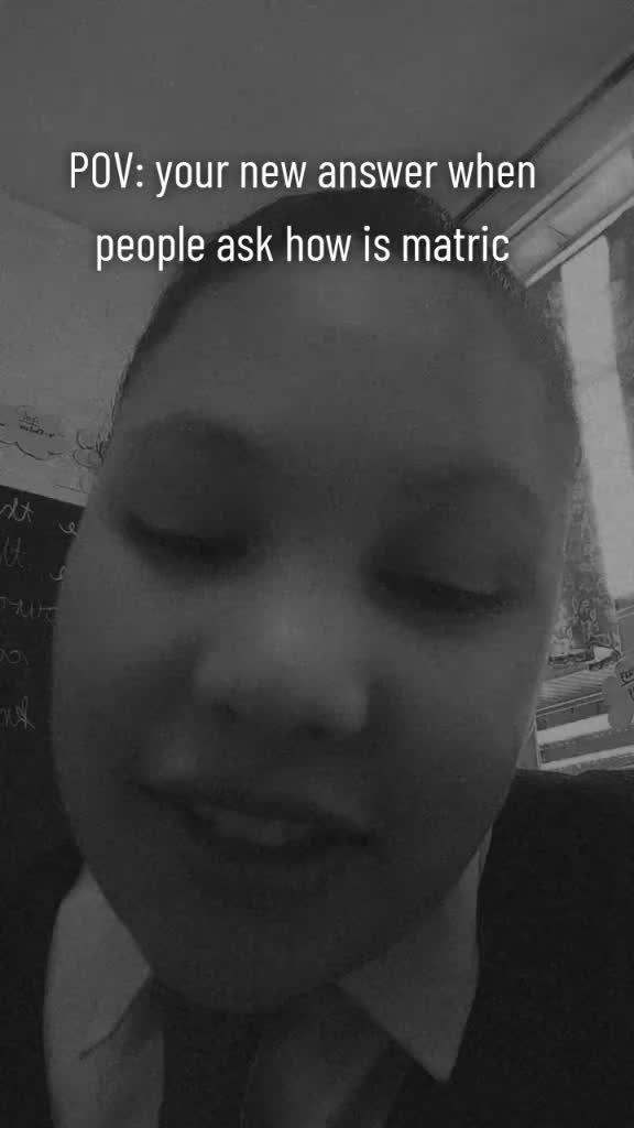 @rellie.officially_ 29