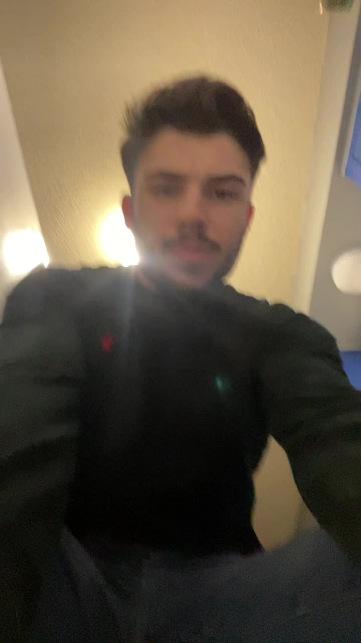 @SWISTAK LOGAN