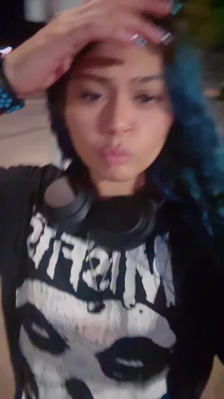 @e