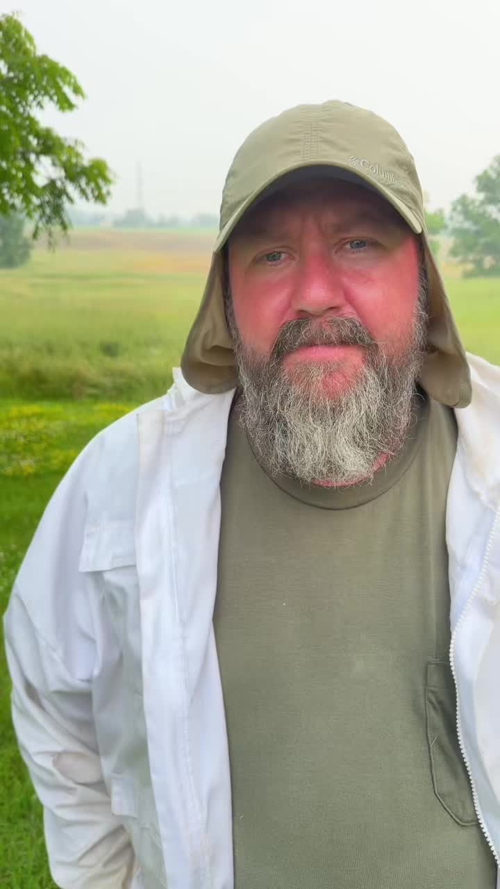 @The Angry Beekeeper🇨🇦