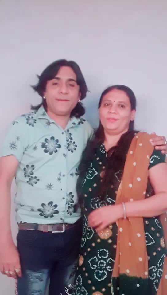 @DHULARAJA રોણ ફરવાના