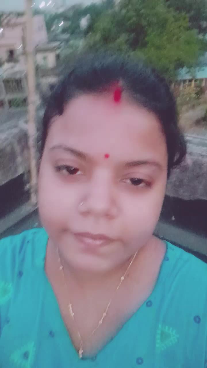 @Trina_🌍Howrah05 🌍