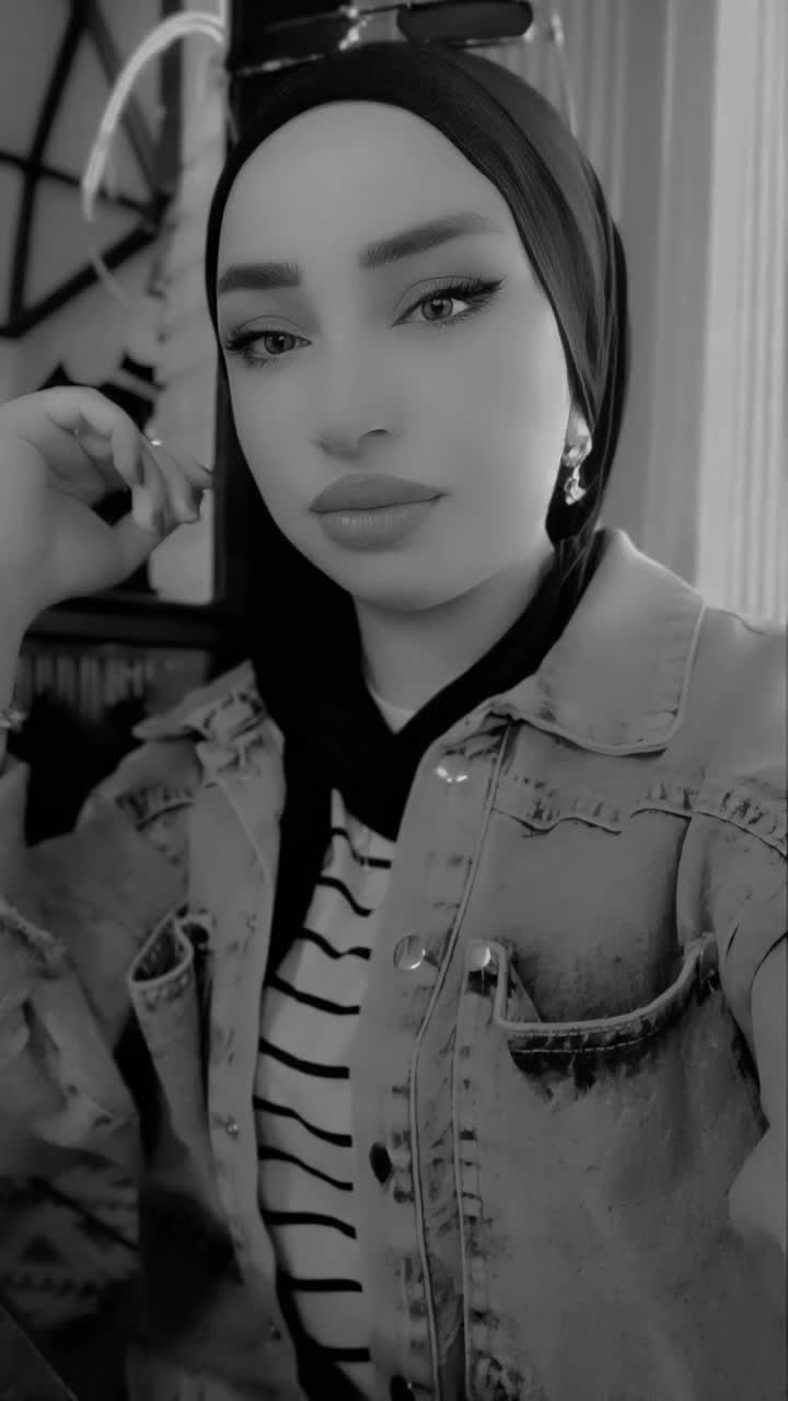 @🦋ĘŁVĄŊ♡🦋