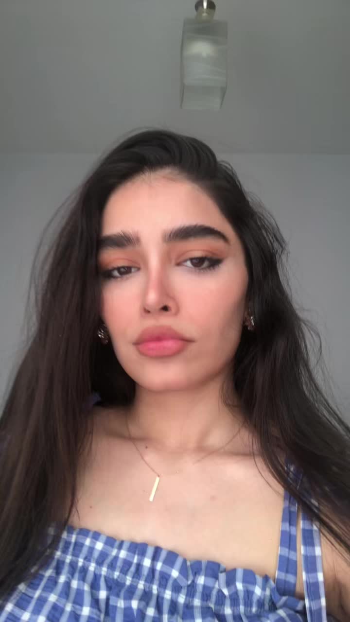 @Heliashayann