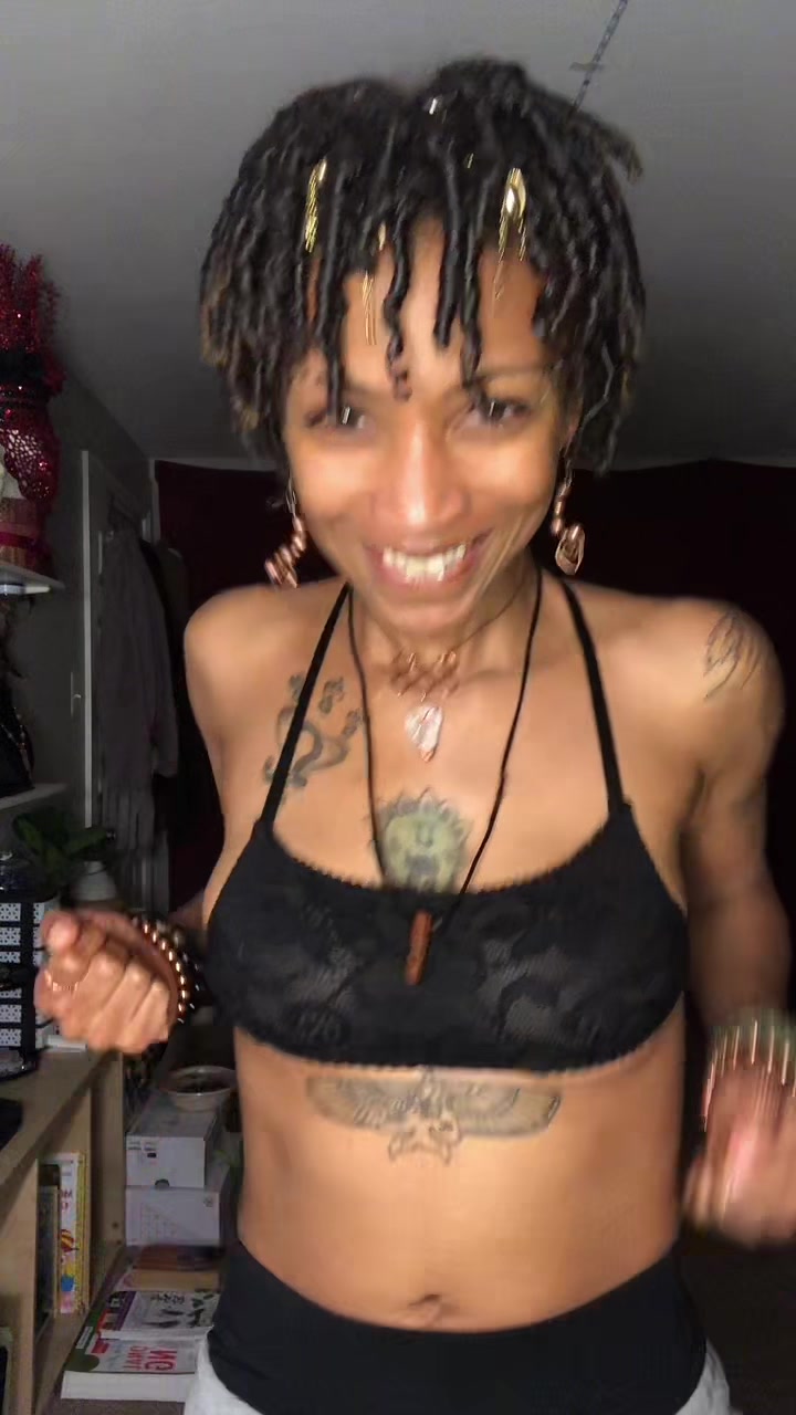 @Adriana Milan