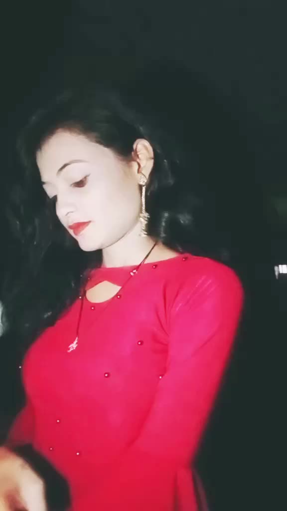 @Pooju queen 👸