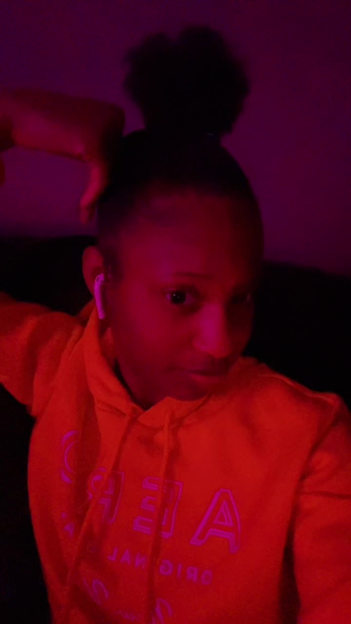 @jhaniyaaaa