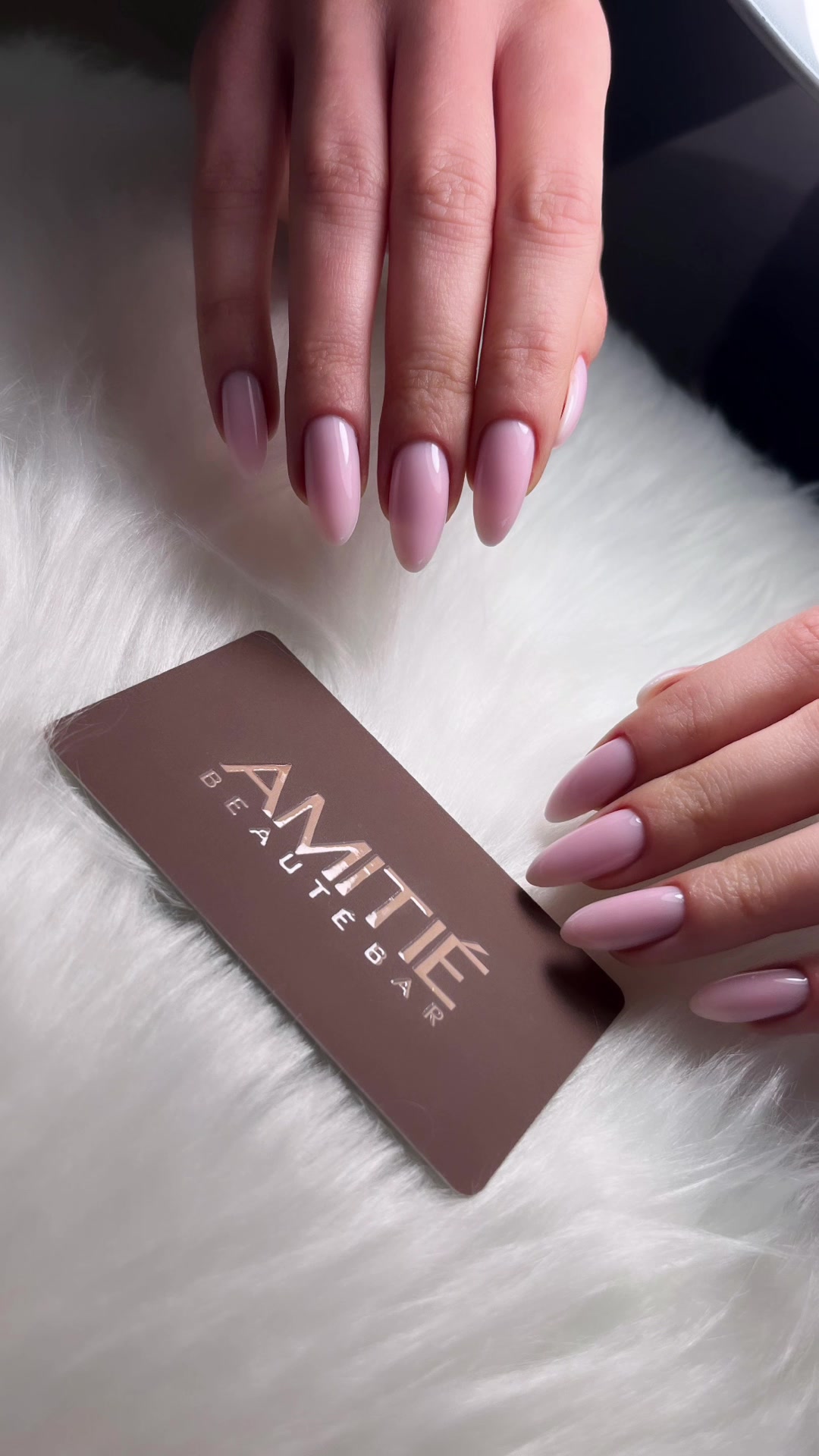 @Amitié Beauté Bar