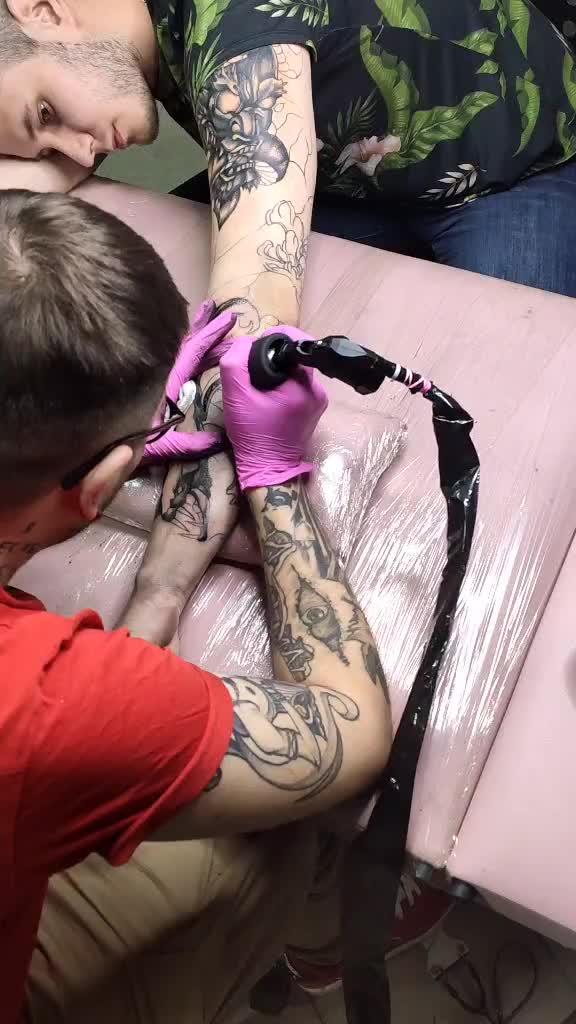 @Black Tattoo Army