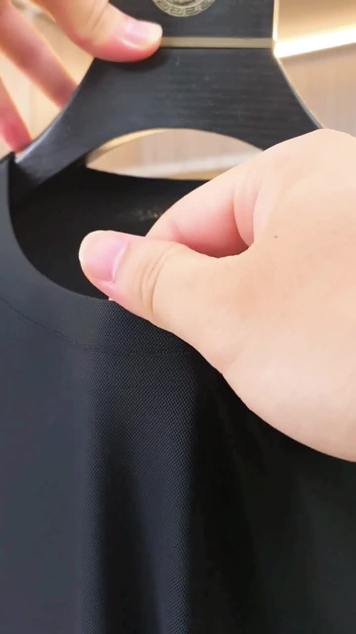 @Men&rsquo;s T-shirt