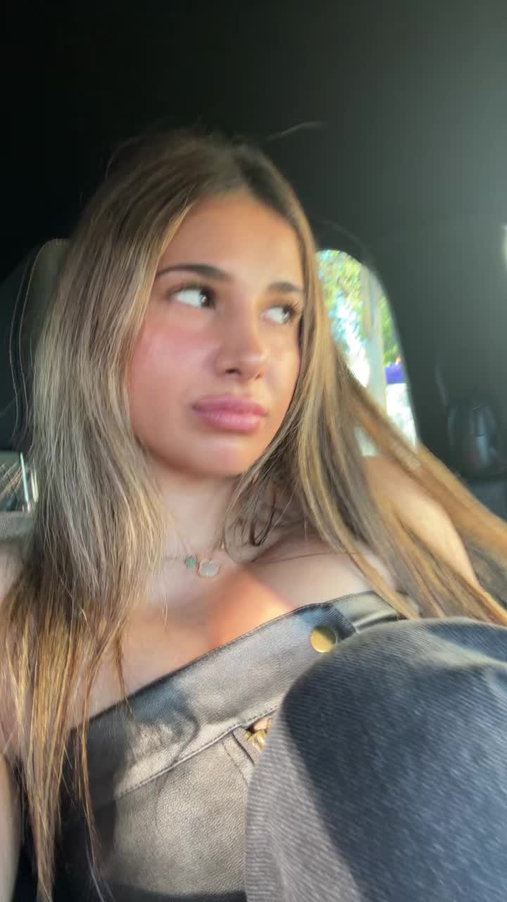 @Mia