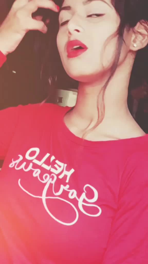 @Riya ( Sunny)😍🥰