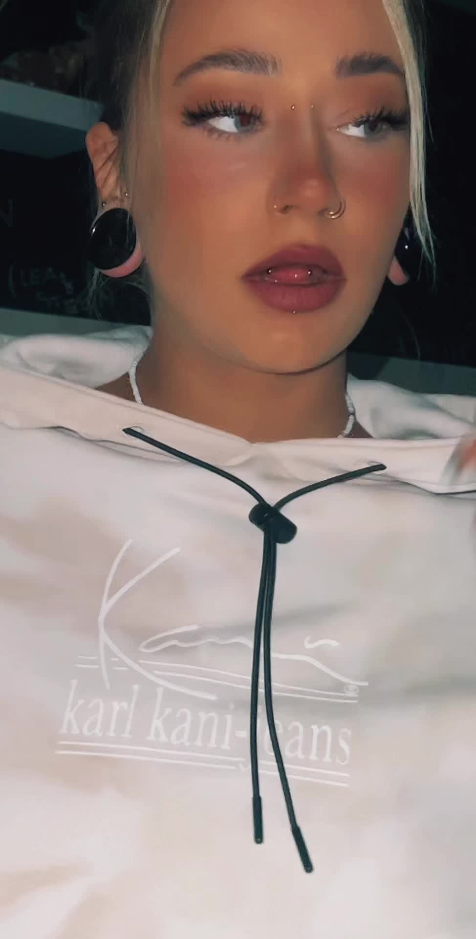 @๐ฆ๐พ๐๐ท๐๐๐๐๐