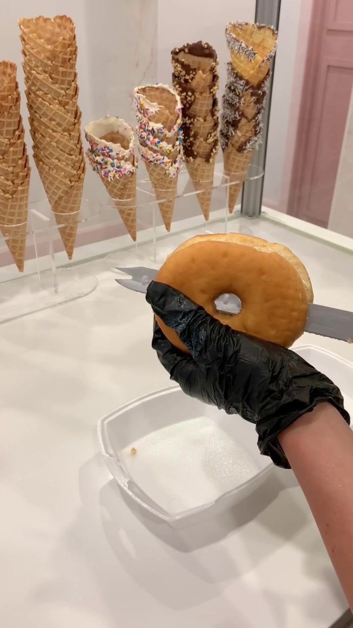 @whimsystreettreats