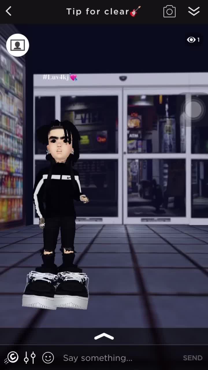 @Solo🖤🐾