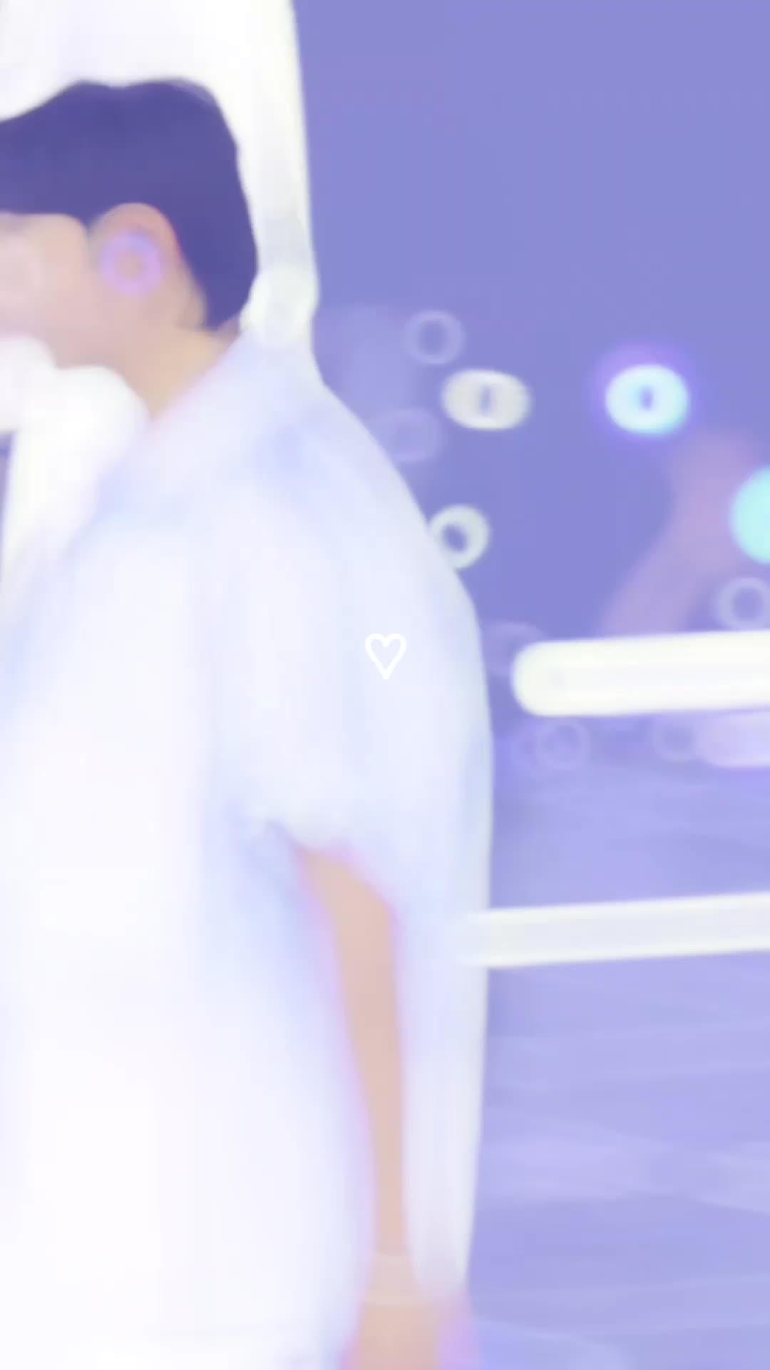 @♡︎Kimmylu19         I love RM♡