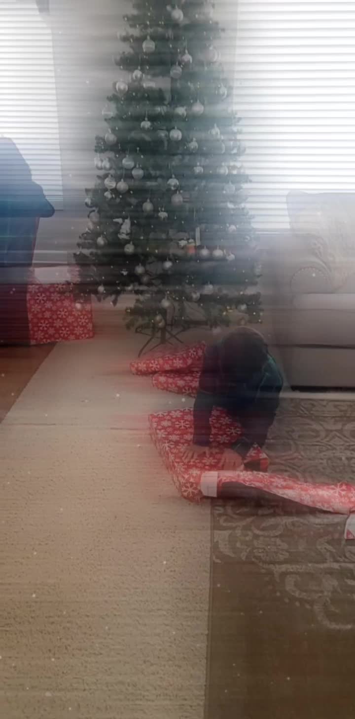 @LallyzHere