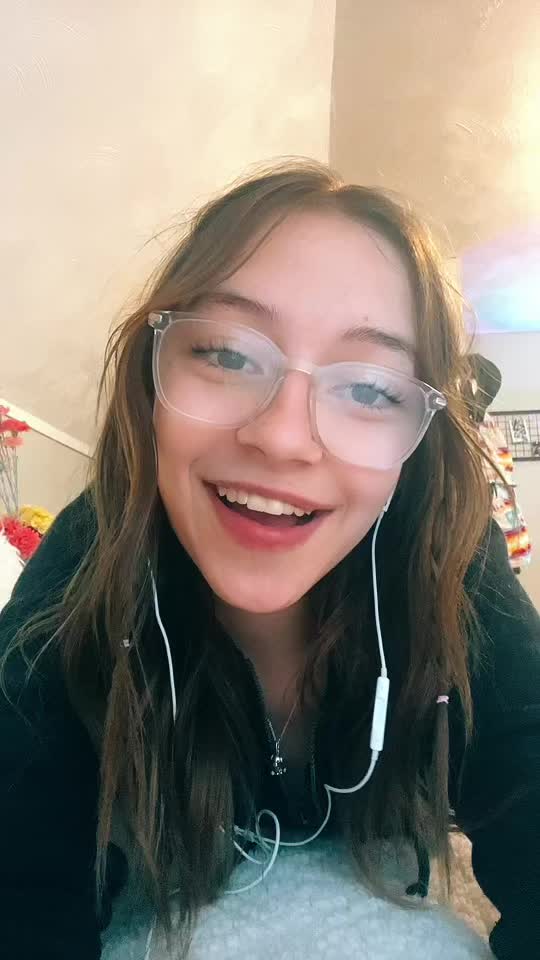 @victoriaclaireviolet