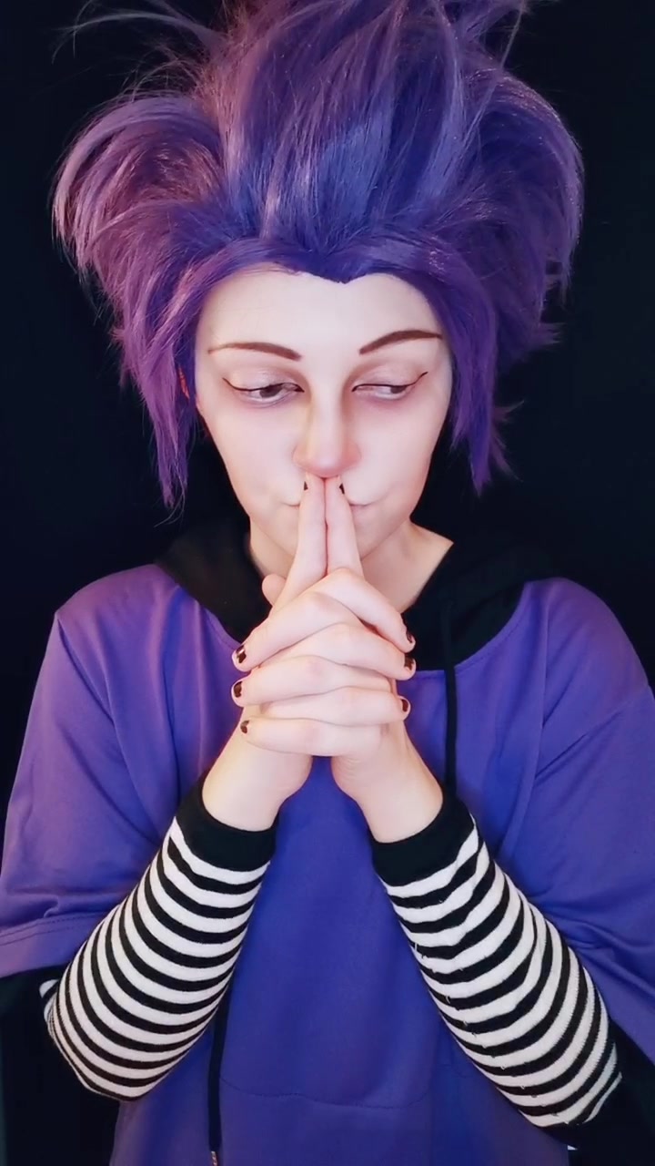 @V!