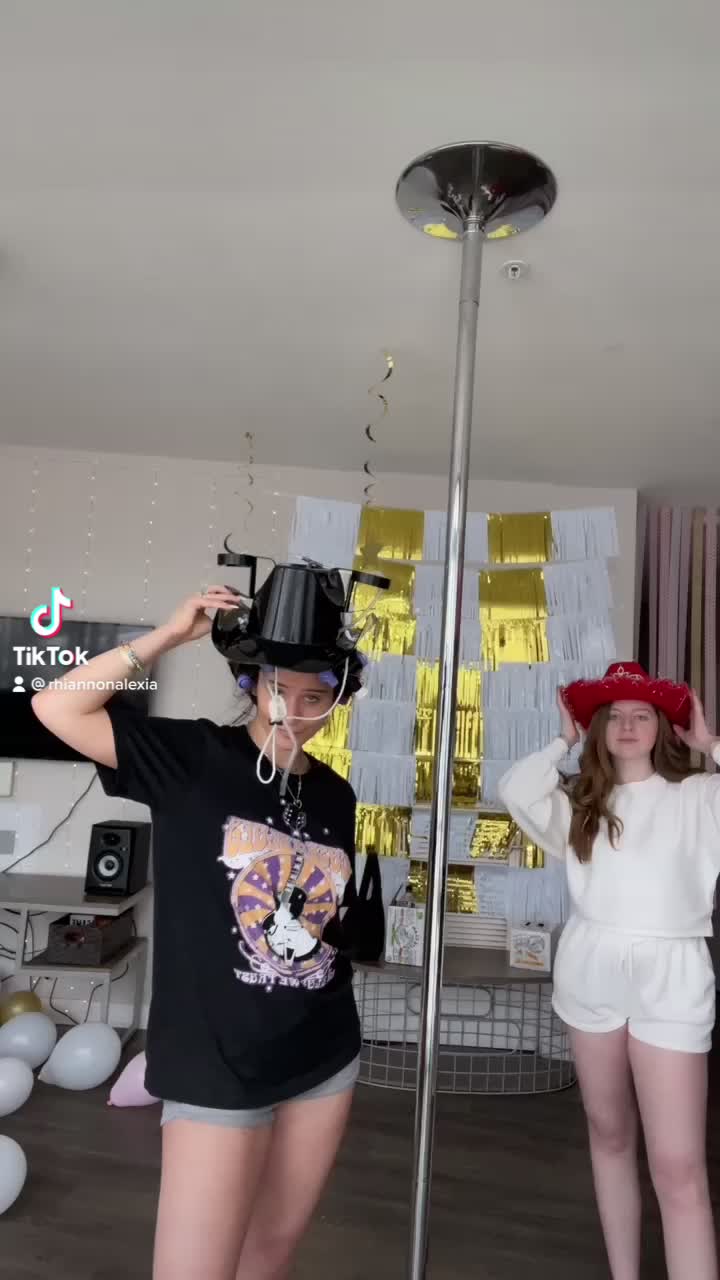 @Rhiannonalexia